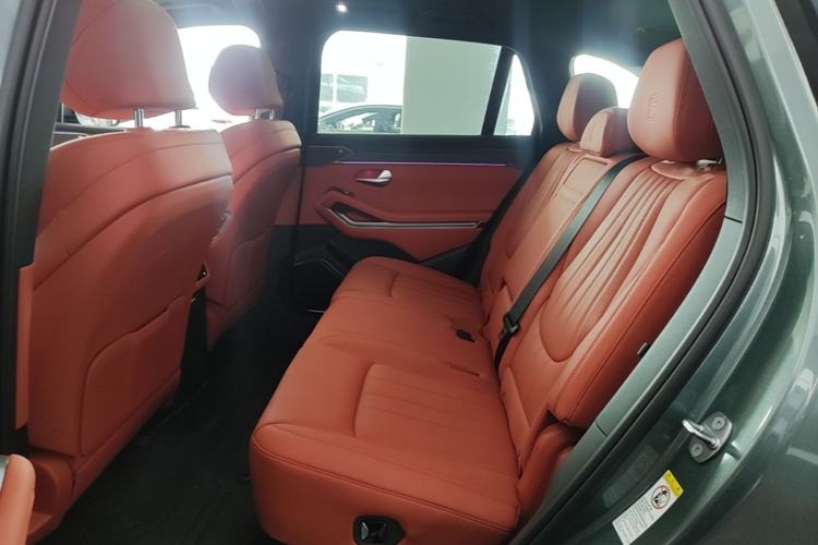 Used BYD Tang L 2025 DM 175KM Drone Player Edition Left Rear Seat