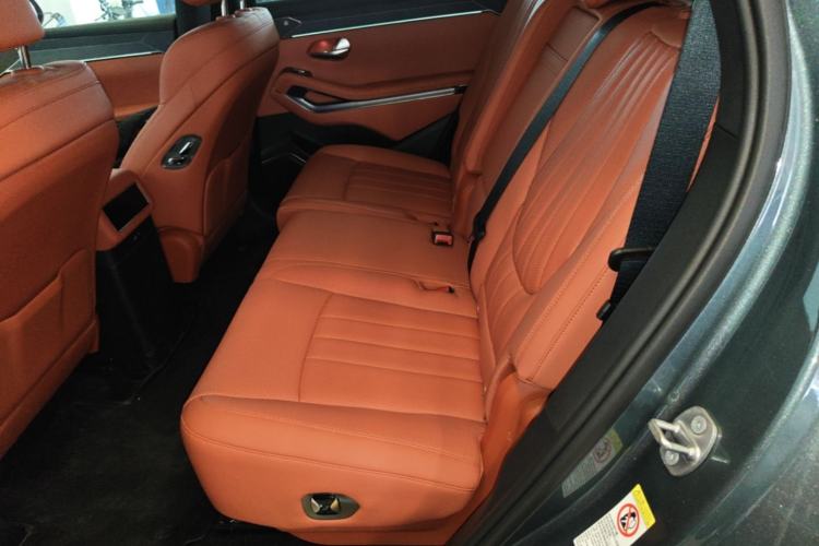Used BYD Tang L 2025 DM 175KM Drone Player Edition Left Rear Seat