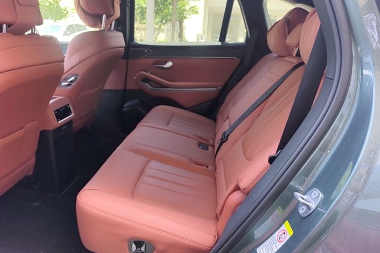 Used BYD Tang L 2025 DM 175KM Drone Player Edition Left Rear Seat