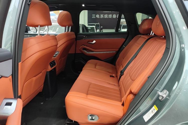 Used BYD Tang L 2025 DM 175KM Drone Player Edition Left Rear Seat