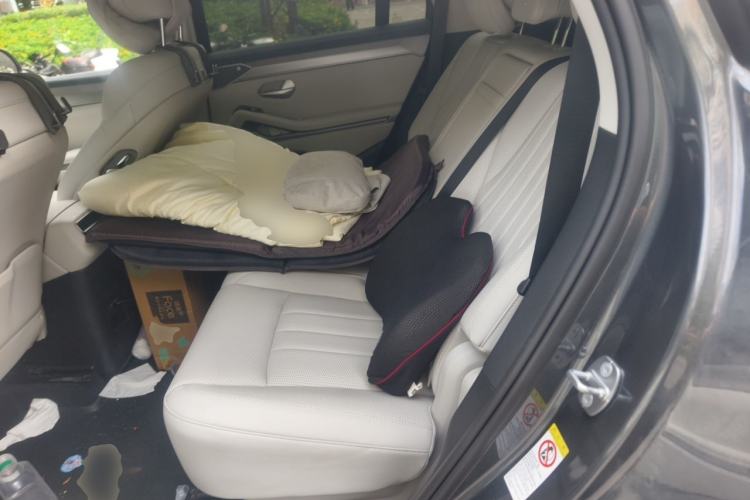 Used BYD Tang L 2025 EV with 670 km Range LiDAR and Premium Features Left Rear Seat