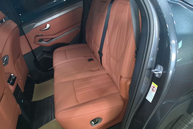 Used BYD Tang L 2025 DM 215KM LiDAR Flagship Model Left Rear Seat