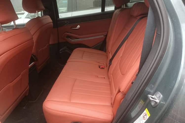 Used BYD Tang L 2025 DM 175KM Drone Player Edition Left Rear Seat
