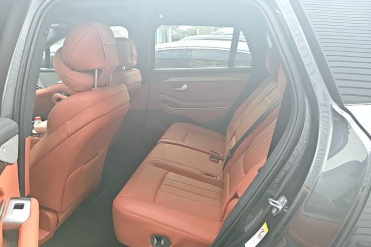 Used BYD Tang L 2025 DM 200KM Four-Wheel Drive LiDAR Flagship Model Left Rear Seat