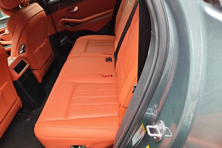 Used BYD Tang L 2025 DM 175KM Drone Player Edition Left Rear Seat