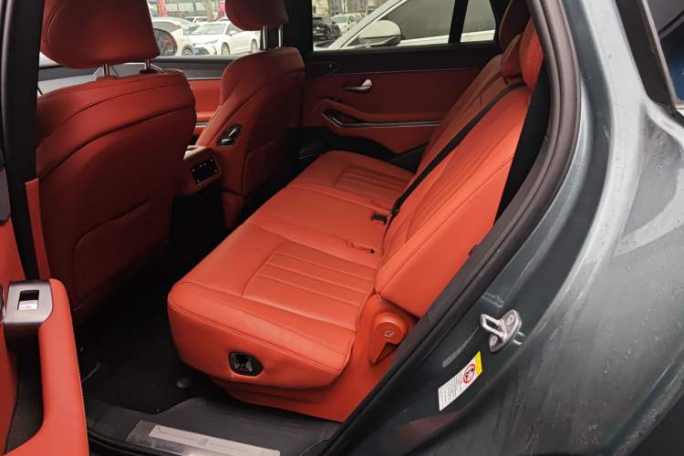 Used BYD Tang L 2025 EV 600KM All-Wheel-Drive LiDAR Flagship Model Left Rear Seat