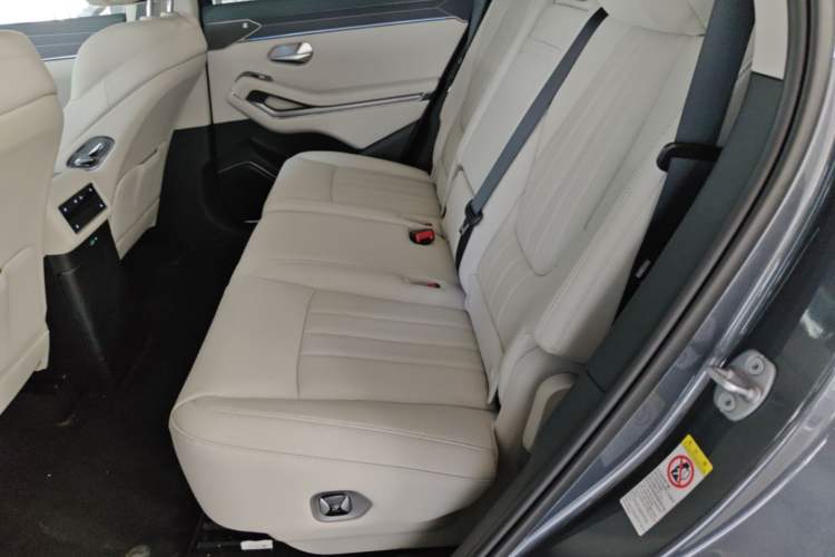 Used BYD Tang L 2025 EV 670KM LiDAR Flagship Version Left Rear Seat