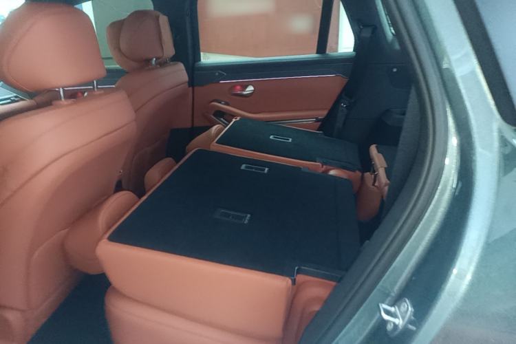 Used BYD Tang L 2025 DM 175KM Drone Player Edition Left Rear Seat
