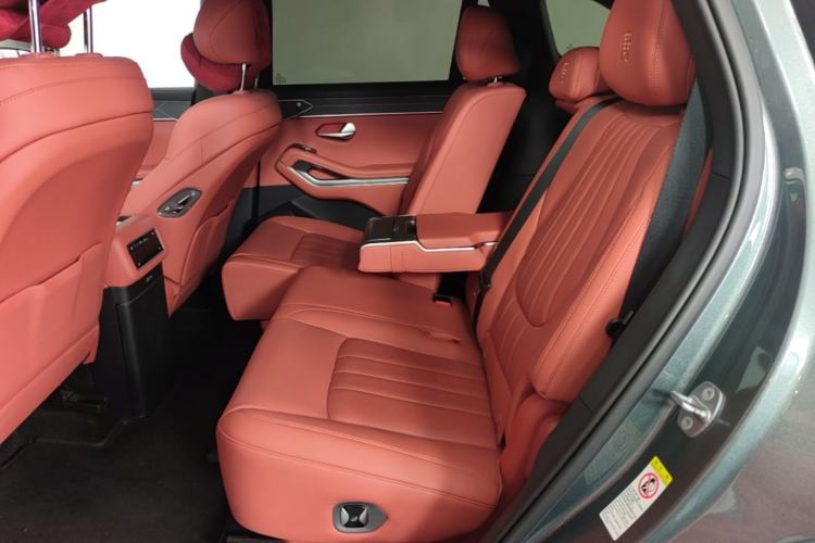 Used BYD Tang L 2025 DM 175KM Drone Player Edition Left Rear Seat