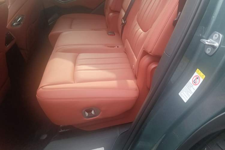 Used BYD Tang L 2025 DM 175KM Drone Player Edition Left Rear Seat