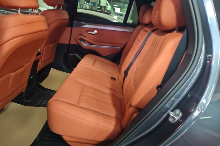 Used BYD Tang L 2025 EV with 670 km Range LiDAR and Premium Features Left Rear Seat