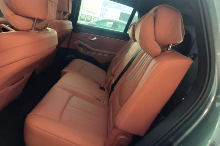 Used BYD Tang L 2025 DM 175KM Drone Player Edition Left Rear Seat