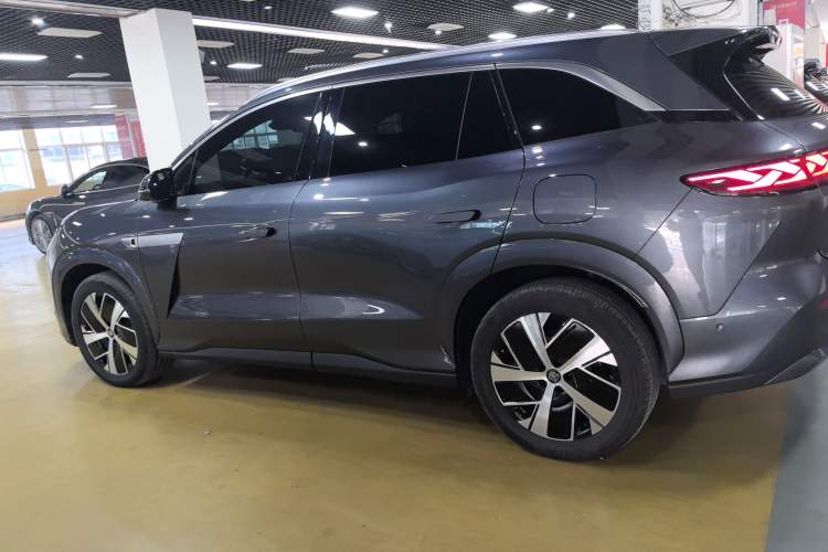 Used BYD Tang L 2025 DM 215KM LiDAR Flagship Model Left Side