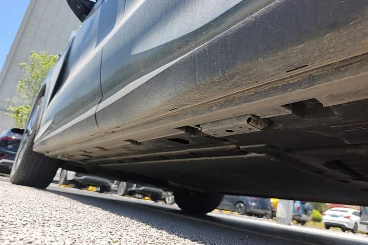 Used BYD Tang L 2025 DM 175KM Drone Player Edition Left Side Sill