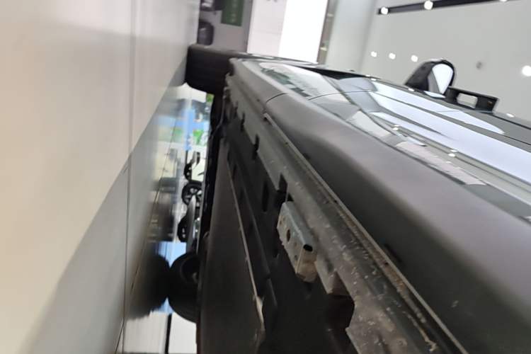 Used BYD Tang L 2025 DM 175KM Drone Player Edition Left Side Sill