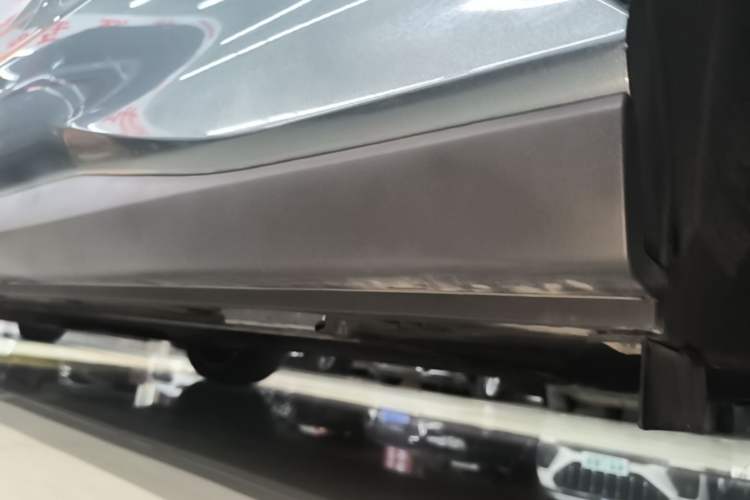 Used BYD Tang L 2025 DM 175KM Drone Player Edition Left Side Sill