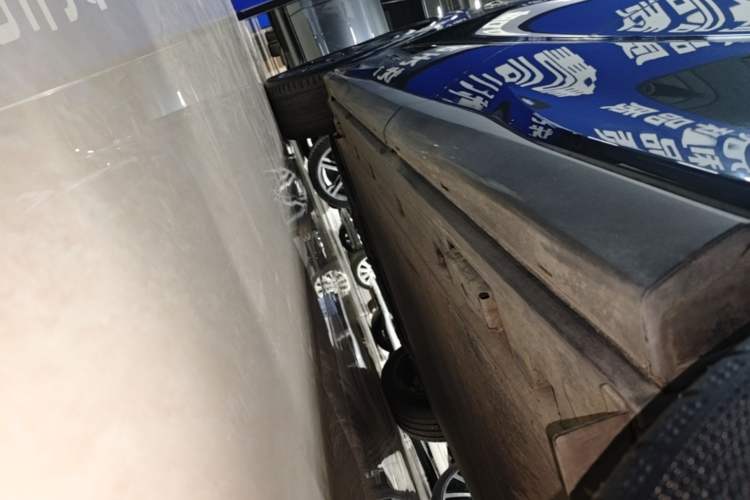 Used BYD Tang L 2025 EV 600KM All-Wheel-Drive LiDAR Flagship Model Left Side Sill