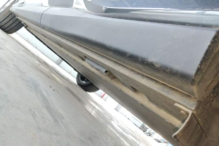 Used BYD Tang L 2025 EV 670KM LiDAR Flagship Version Left Side Sill