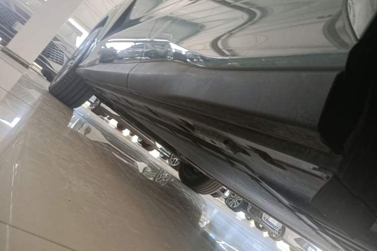 Used BYD Tang L 2025 DM 175KM Drone Player Edition Left Side Sill