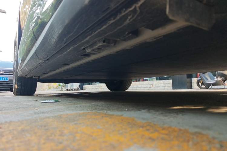 Used BYD Tang L 2025 EV 600KM All-Wheel-Drive LiDAR Flagship Model Left Side Sill