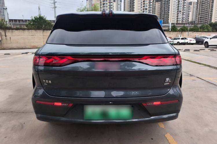 Used BYD Tang L 2025 EV with 670 km Range LiDAR and Premium Features Rear