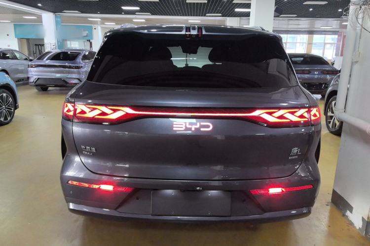 Used BYD Tang L 2025 DM 215KM LiDAR Flagship Model Rear