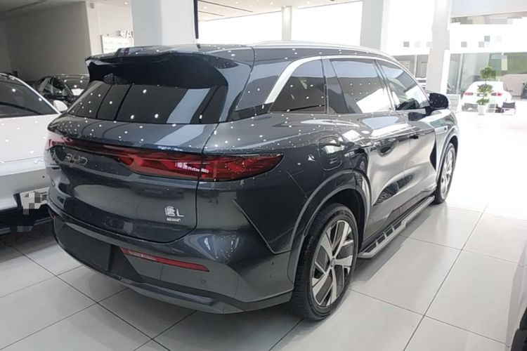 Used BYD Tang L 2025 EV with 670 km Range LiDAR and Premium Features Rear Right 45 Deg