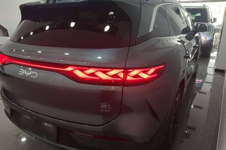 Used BYD Tang L 2025 DM 175KM Drone Player Edition Rear Right 45 Deg