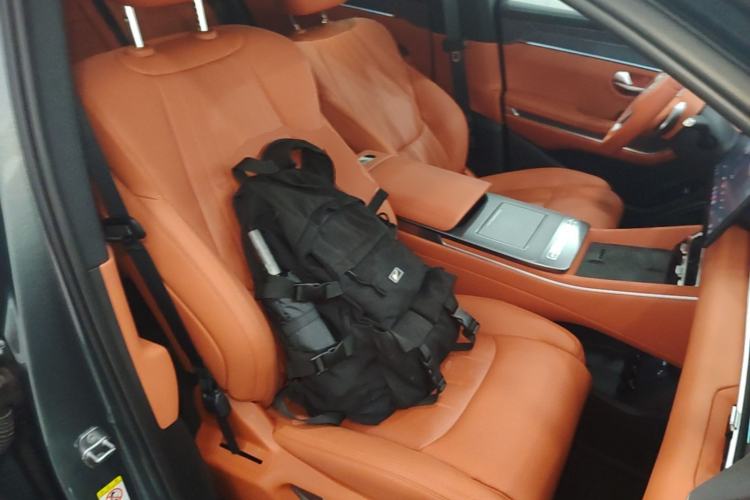 Used BYD Tang L 2025 DM 175KM Drone Player Edition Right Front Seat