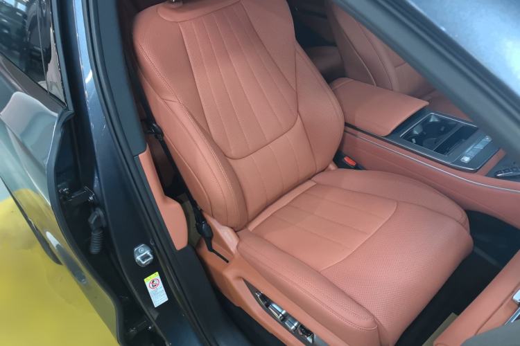 Used BYD Tang L 2025 DM 215KM LiDAR Flagship Model Right Front Seat