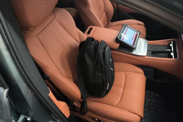 Used BYD Tang L 2025 DM 175KM Drone Player Edition Right Front Seat