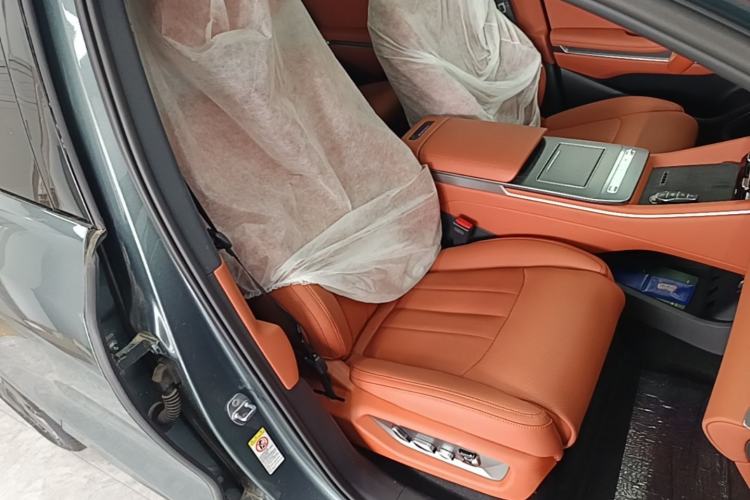 Used BYD Tang L 2025 DM 175KM Drone Player Edition Right Front Seat