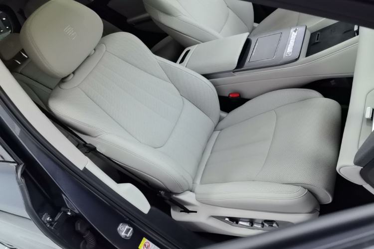 Used BYD Tang L 2025 DM 175KM Drone Player Edition Right Front Seat