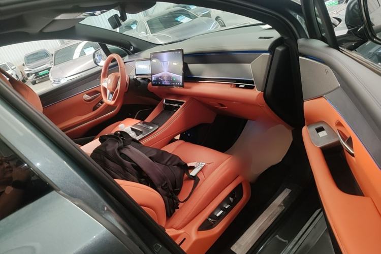 Used BYD Tang L 2025 DM 175KM Drone Player Edition Right Front Seat