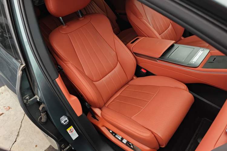 Used BYD Tang L 2025 EV 600KM All-Wheel-Drive LiDAR Flagship Model Right Front Seat