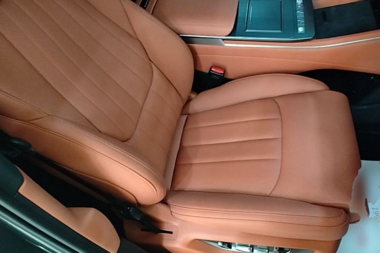 Used BYD Tang L 2025 DM 175KM Drone Player Edition Right Front Seat