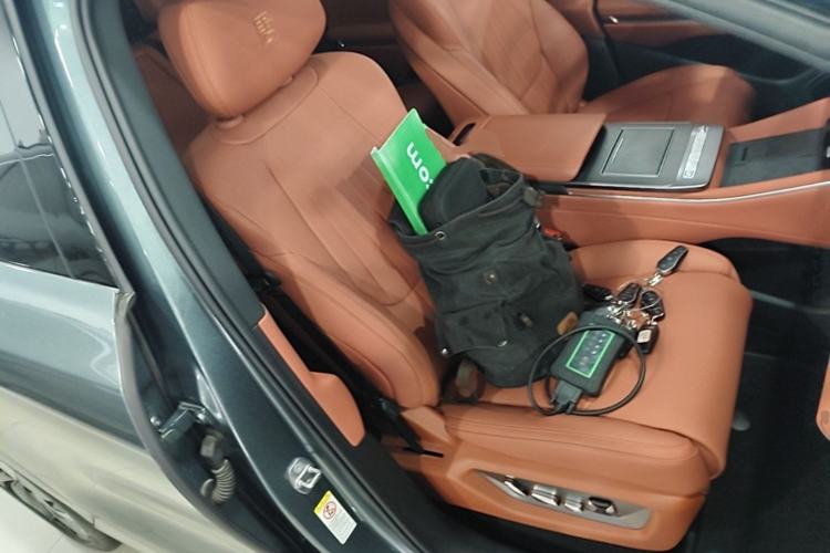 Used BYD Tang L 2025 DM 175KM Drone Player Edition Right Front Seat
