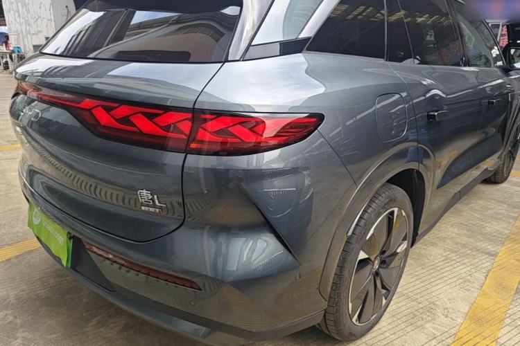 Used BYD Tang L 2025 DM 175KM Drone Player Edition Right Rear Taillight
