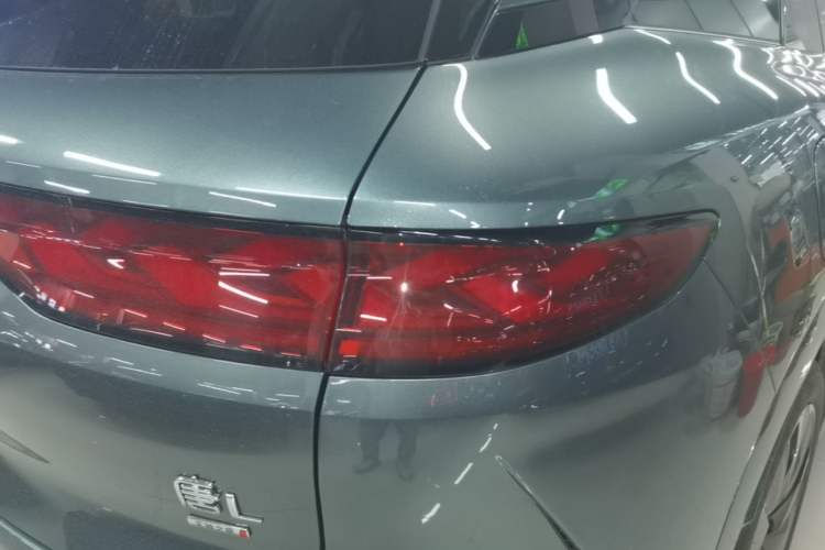 Used BYD Tang L 2025 DM 175KM Drone Player Edition Right Rear Taillight