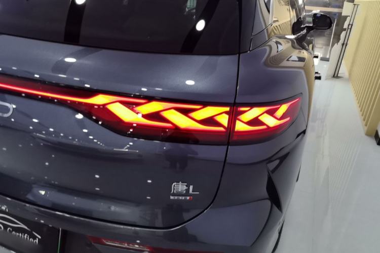 Used BYD Tang L 2025 DM 175KM Drone Player Edition Right Rear Taillight