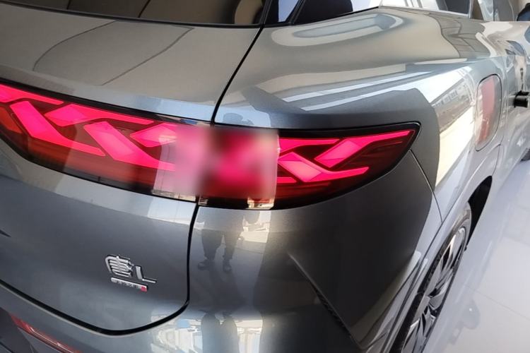 Used BYD Tang L 2025 DM 175KM Drone Player Edition Right Rear Taillight