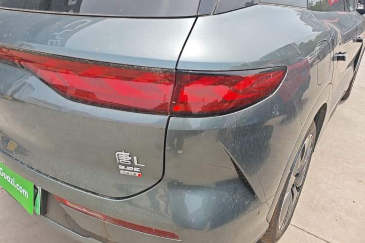 Used BYD Tang L 2025 EV 600KM All-Wheel-Drive LiDAR Flagship Model Right Rear Taillight