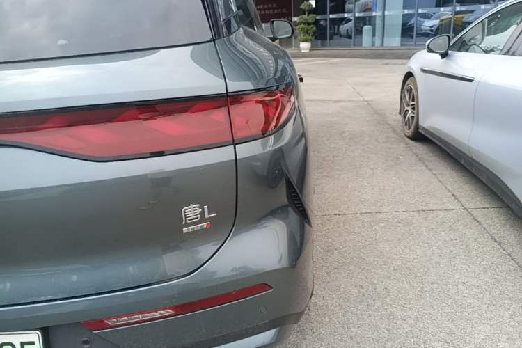 Used BYD Tang L 2025 DM 175KM Drone Player Edition Right Rear Taillight