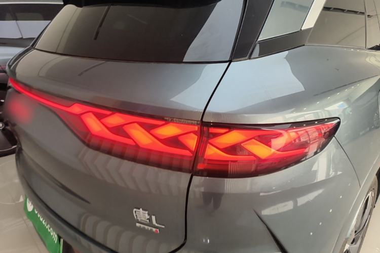 Used BYD Tang L 2025 DM 175KM Drone Player Edition Right Rear Taillight