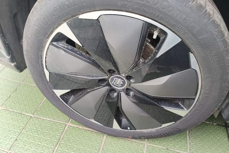Used BYD Tang L 2025 DM 175KM Drone Player Edition Right Rear Wheel Hub