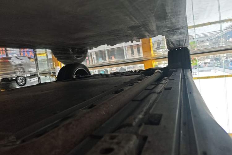 Used BYD Tang L 2025 DM 175KM Drone Player Edition Right Side Sill