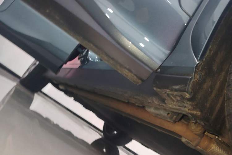 Used BYD Tang L 2025 DM 175KM Drone Player Edition Right Side Sill