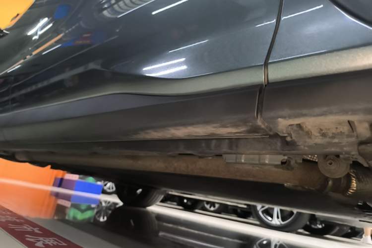 Used BYD Tang L 2025 DM 175KM Drone Player Edition Right Side Sill