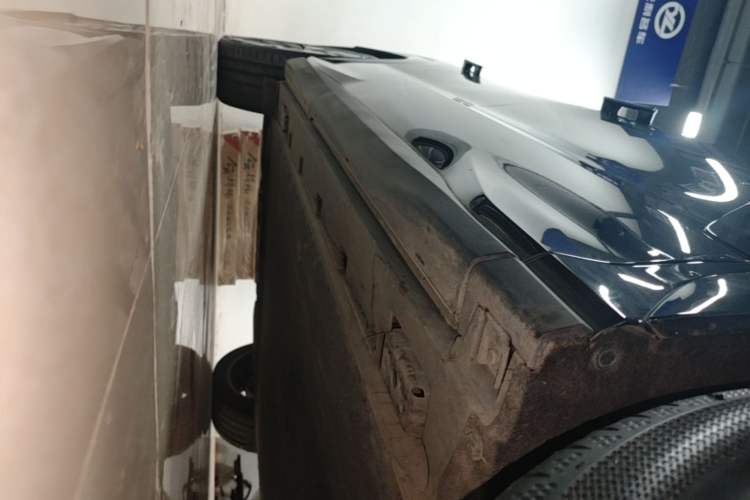 Used BYD Tang L 2025 EV 600KM All-Wheel-Drive LiDAR Flagship Model Right Side Sill