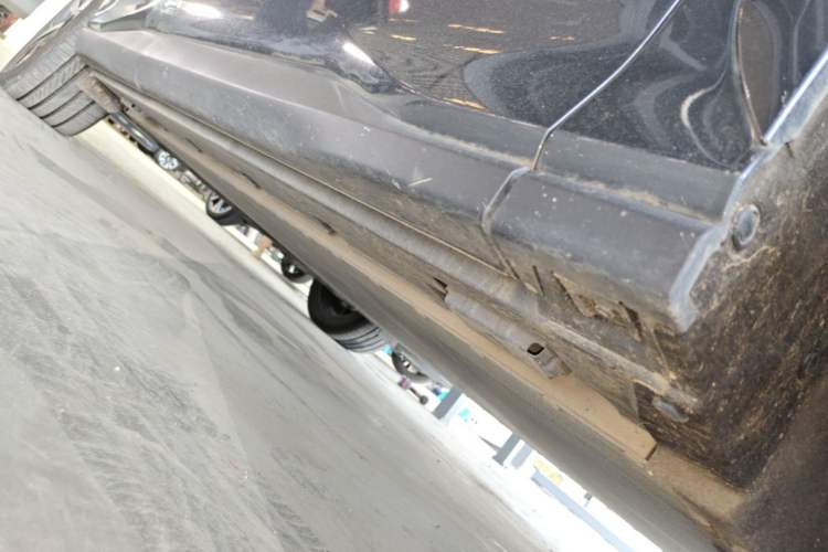 Used BYD Tang L 2025 EV 670KM LiDAR Flagship Version Right Side Sill